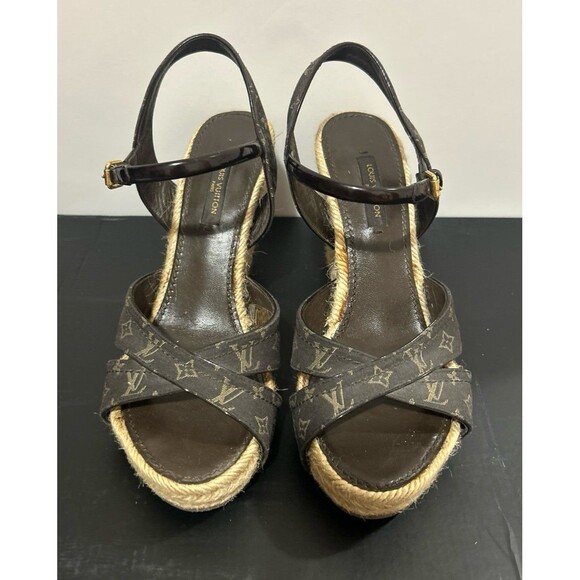 Louis Vuitton Monogram Shoes - Picture 2 of 12